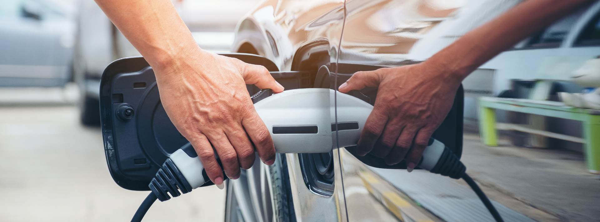 Mechanic doing Auto Electric Repairs in Edenbridge, Kent